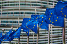 Finančni ministri članic EU-ja razpravljajo o financiranju obrambe