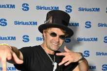 Geheimnis gelüftet: US-Künstler Alec Monopoly am Opernball zu Gast in Lugner-Loge