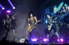 Comeback: Kiss spielen bei Fan-Event erstes Konzert nach Abschiedstour