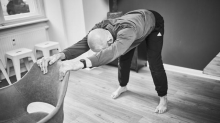 Unser Personal Trainer: Die Schranke am Stuhl