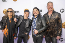 Blut gegen T-Shirt: Metallica rufen Fans zum Blutspenden auf