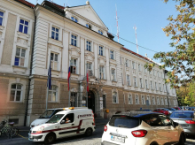 Nekdanji nadzornik več mariborskih javnih podjetij ni priznal poskusa podkupnine