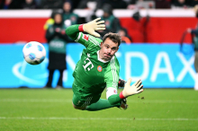 „Osterhasen-Jagd“: Manuel Neuer zeigt seltenes Foto von Söhnchen Luca