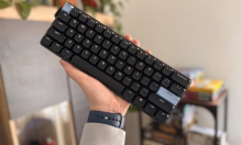 Testirali smo Epomaker Carbon 60: Perolaka tipkovnica za digitalne nomade