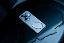 Telefon s funkcijami vodilnih, ampak brez njihove cene