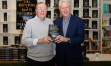 Muž predsjednice na optuženičkoj klupi: Clinton i Patterson vraćaju se s trilerom godine