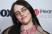 Star-Durchsage: Billie Eilish als Klimaruferin in den Wiener Linien