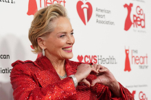 Sharon Stone mit 67 sexy und sinnlich auf dem Vogue-Cover