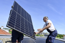 Stimmt das?: PV-Besitzer müssen künftig fürs Einspeisen zahlen