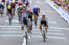 Tour de France: Mathieu van der Poel sprintete ins gelbe Trikot  