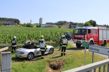 Unfall auf L412: Cabrio kam von der Straße ab und überschlug sich