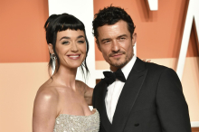 Nach Trennung: Orlando Bloom und Katy Perry urlauben mit Kindern auf Bezos-Yacht
