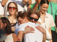 Jannik Sinner je prvič zmagal Wimbledon, ko je premagal Carlosa Alcaraza