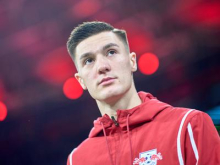 Benjamin Šeško z eno potezo sprožil številna vprašanja
