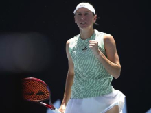 Kaja Juvan že v četrtfinalu, zmagala tudi Tamara Zidanšek
