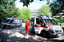 NESVAKIDAŠNJA NOĆ U BEOGRADU: Dvoje koje je povredila zebra, otpušteni kući sa VMA, lekari zbrinjavali pretučene u tučama, dečaku spasen palac odsečen sekirom