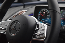 Med vožnjo na Teamsih? Mercedes-Benz spreminja avto v pisarno na kolesih