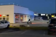 Auf Moped vor Polizei geflüchtet: Wilde Verfolgungsjagd endete in einem Maisfeld