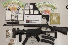 Jede Menge Drogen und Waffen bei Dealern in Kärnten gefunden 
