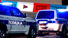 SPREČENA LIKVIDACIJA NA BAZENU U KRALjEVU, MUP HITNO REAGOVAO: Muškarac primećen sa fantomkom i pištoljem!