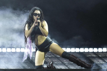Video auf TikTok: Britischer Popstar Charli XCX hat geheiratet