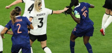 Deutschland vs. Frankreich bei Fußball-EM: Nia Künzer blamiert sich mit Erklärung