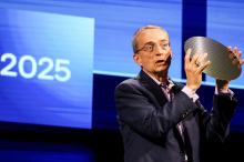 Pläne gestoppt: Intel: Der Aufstieg und Fall des Chips-Giganten