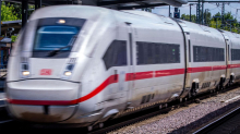 Österreich: 400 ICE-Passagiere sitzen stundenlang in Tunnel fest