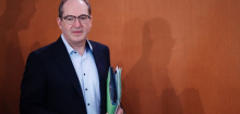 Familiennachzug bei Flüchtlingen: Alexander Dobrindt stoppt Berlins Sonderregeln für Syrer, Iraker und Afghanen
