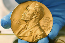 Govorni pomočnik: Ni nobel [nóbǝl] reči Nobel [nóbǝl]