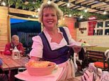 Family of 10 dine and dashers barge their way out of pub after refusing to pay £320 food bill