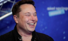 Elon Musk opet lupeta na X-u, na meti su mu ovaj put – žene