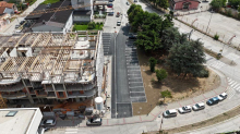 ČAČAK DOBIJA JOŠ JEDNU ZONU USPORENOG SAOBRAĆAJA I to na jednoj od najprometnijih lokacija, obezbeđeno 21 parking mesto - važne vesti za sve građane! (FOTO)