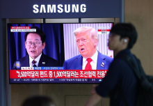 Trump napovedal trgovinski sporazum z Južno Korejo in Mehiki podaljšal 90-dnevni rok za dvig carin