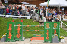 Springreiten: Tochter von Legende Anton Martin Bauer sprang in Preding zum Sieg 