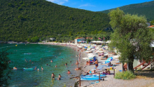 SEZONA U CRNOJ GORI DOŽIVELA TOTALNI DEBAKL: Sezona načisto pukla - snimci sa mreža izazvali šok (VIDEO)