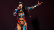 Leute: Katy Perry kümmert sich um zusammengebrochenen Fan