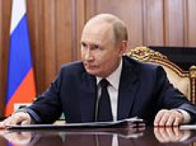 Vladimir Putin could end Russian aerial bombardment of Ukraine to avoid Trump's economic sanctions
