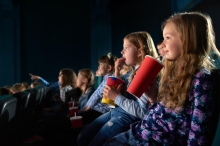 Majka u šoku zbog ceha za odlazak 2 deteta u bioskop, objavila i račun: Cena kokica i soka skuplja od ulaznica za film