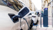 Nuova rottamazione, via al bonus Pnrr fino a 11mila euro per le auto elettriche: ecco come funziona