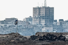 Izrael namerava zavzeti mesto Gaza. Nemčija omejila izvoz orožja v Izrael.