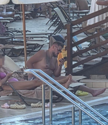 VODI REVOLUCIJU IZ NAJSKUPLJEG HOTELA Pogledajte gde je viđen bivši košarkaš Vladimir Štimac (FOTO)