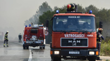 Zbog požara kod Jesenica zatvorena Jadranka magistrala