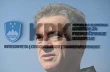 Kaj je ugotovil KPK? Golobov pooblaščenec pričakuje ustavitev postopka.