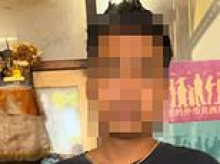 An Aussie tourist exchanged money in Bali... she then noticed something unacceptable and confronted the worker behind the counter