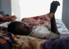 V izbruhu kolere v Sudanu umrlo najmanj 40 ljudi