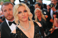 Palio di Siena: Madonna feierte 67. Geburtstag bei Pferderennen