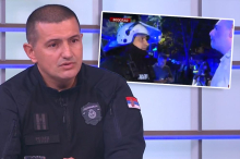 OVO JE ČOVEK KOJI JE STAO OČI U OČI S BLOKADERIMA Ko je pukovnik Radoslav Repac čije se reči kao požar šire Srbijom: Ja komandujem jedinicom koja je iza mene! 