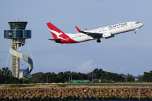 Družbo Qantas zaradi nezakonitega odpuščanja med pandemijo doletela rekordna kazen