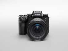 Sony dosegel šest nagrad za odličnost izdelkov na podelitvi nagrad EISA 2025, vključno s fotoaparatom in objektivom leta